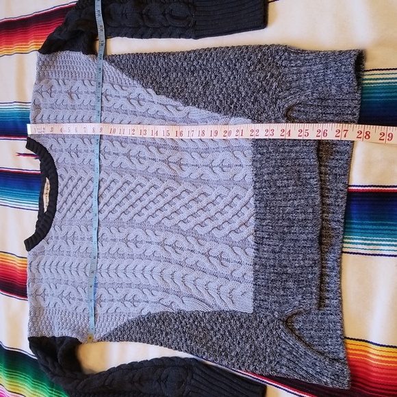 Cable Knit Pullover Sweater - Picture 15 of 16